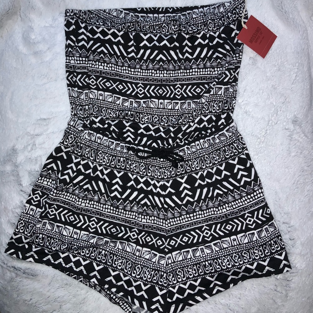NWT mossimo supply co. printed romper